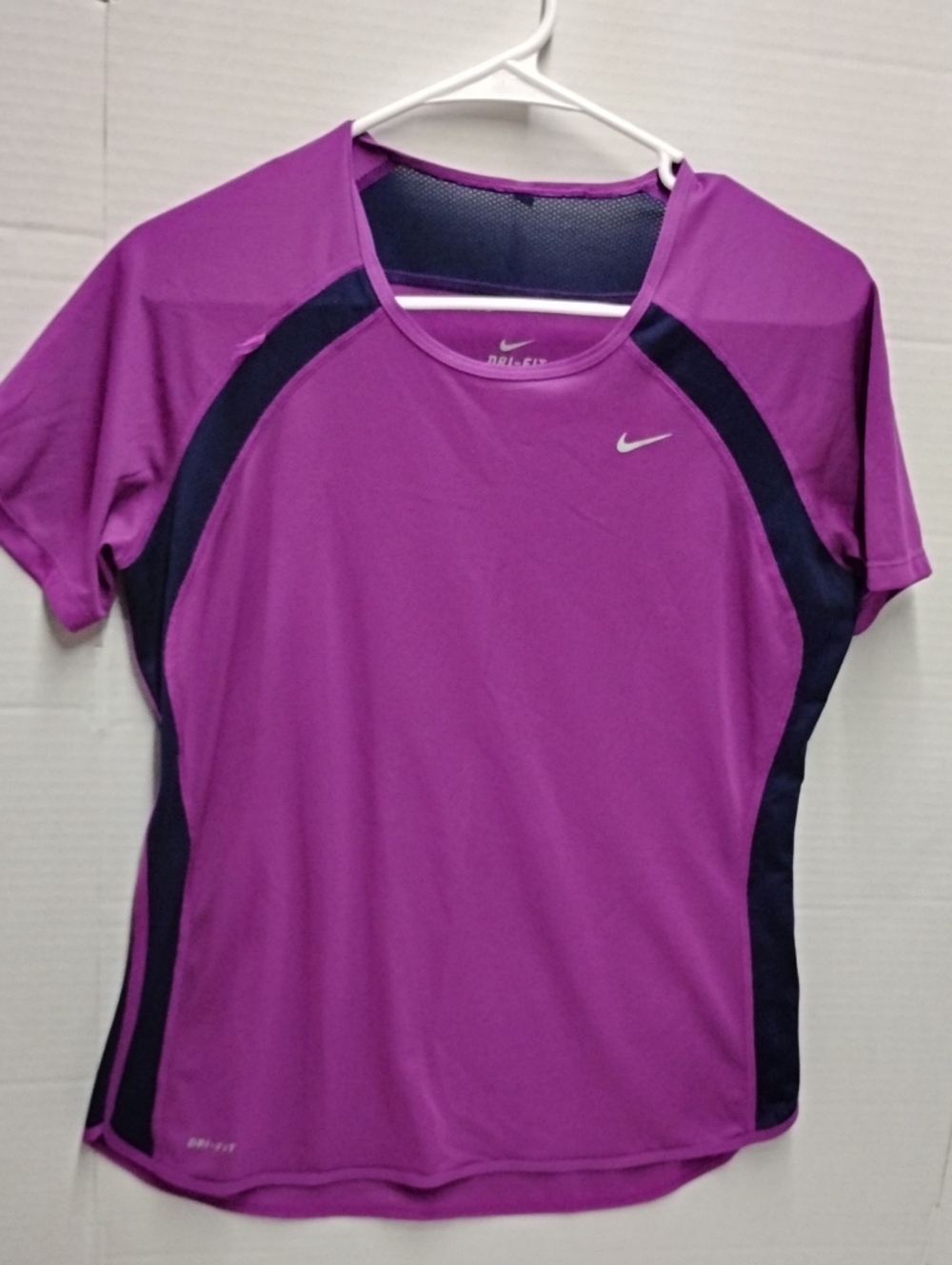 Nike Purple Navy Blue Dri-FIT Short Sleeve Workout Shirt L